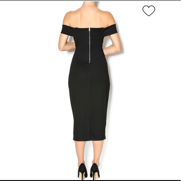 Alythea Off the Shoulder White Fitted Dress. Size Small - Picture 6 of 6